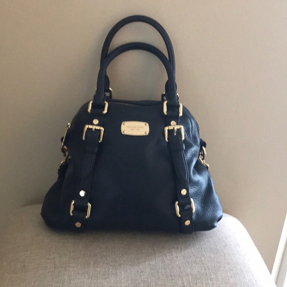Michael Kors Handbags - MICHAEL KORS BEDFORD LARGE BOWLING BAG